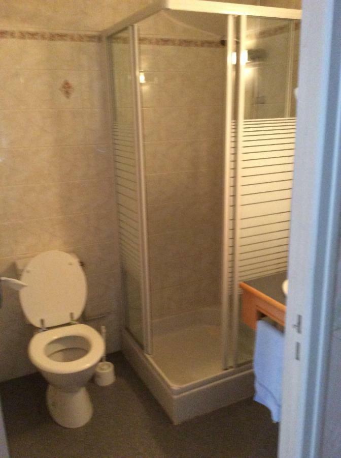 Hotel Le Trianon Hesdin Esterno foto